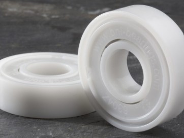 成形標準POMベアリング写真１